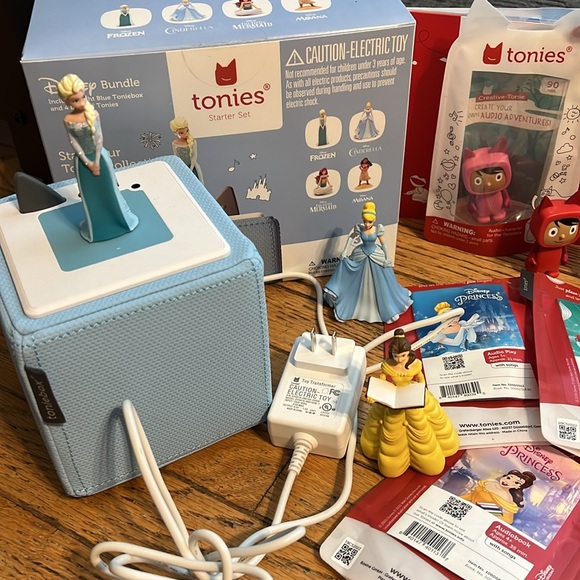 Tonie Box Disney Princesses, Dora the Explorer & Creative Tonies Bundle - Picture 12 of 12